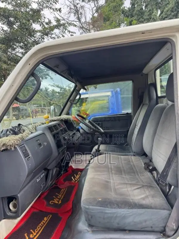 Toyota Dyna 1995 Lorry (Used)