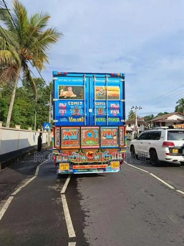 Ashok-Leyland Comet Super 2006 Lorry (Used)