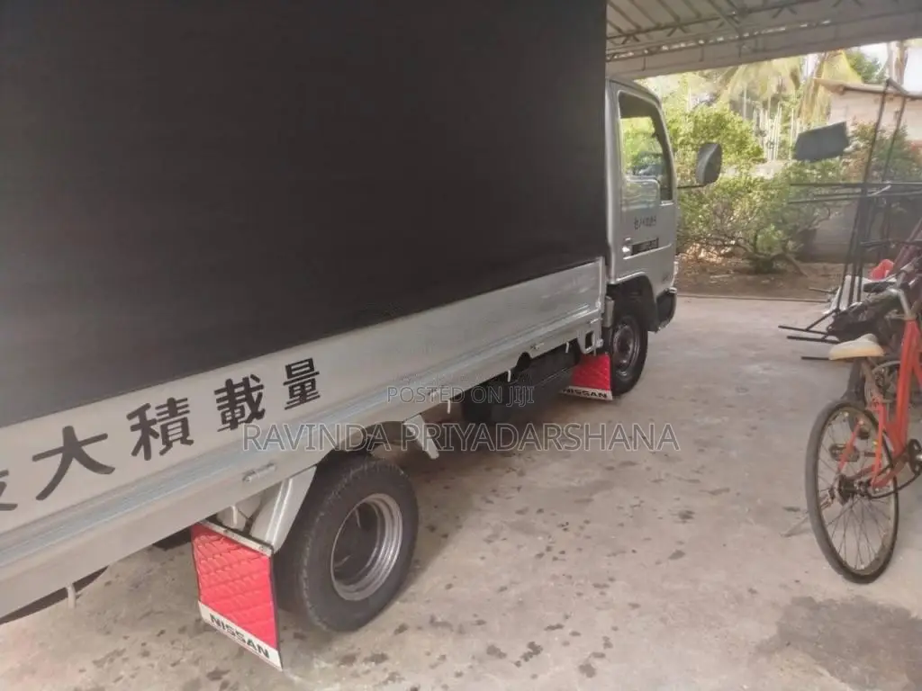 Nissan Atlas 1999 Lorry (Used)
