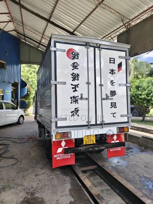 Mitsubishi Canter 1994 Lorry (Used)