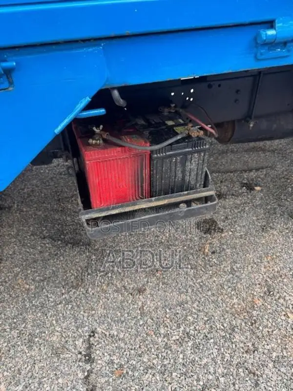 Isuzu Single Wheel 1981 Lorry (Used)