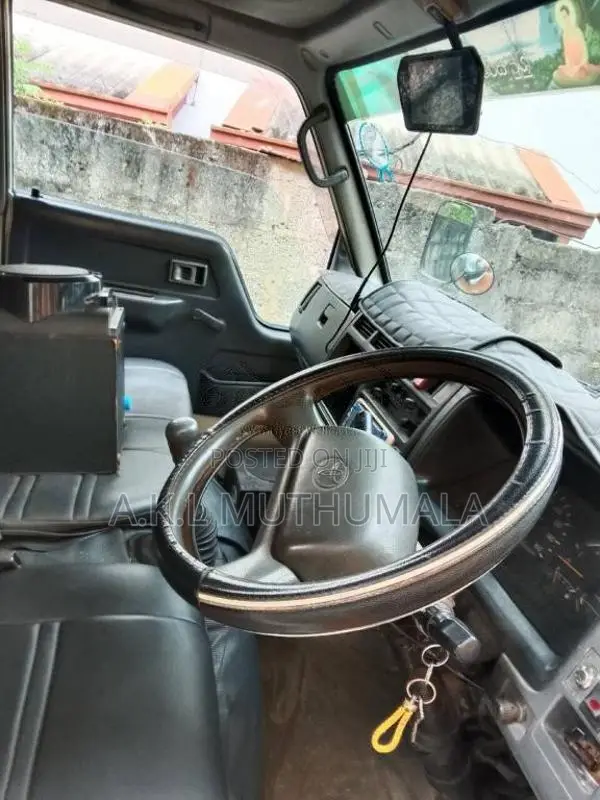 Toyota Dyna 1992 Lorry (Used)