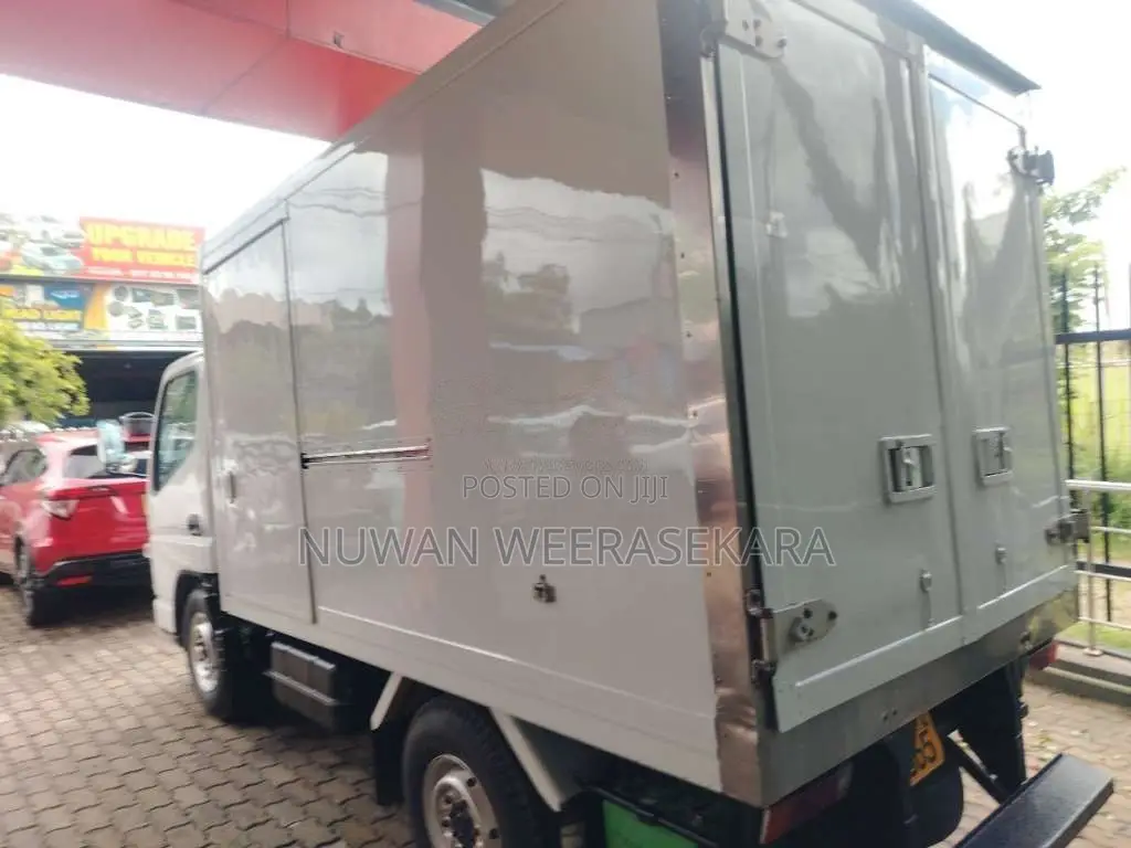 Mitsubishi Canter 2003 Lorry (Used)