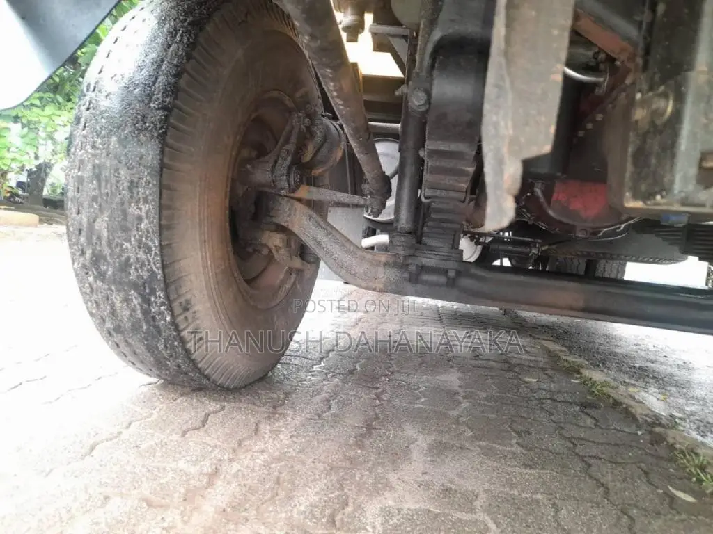 Ashok-Leyland Tipper 1613 2010 Lorry (Used)
