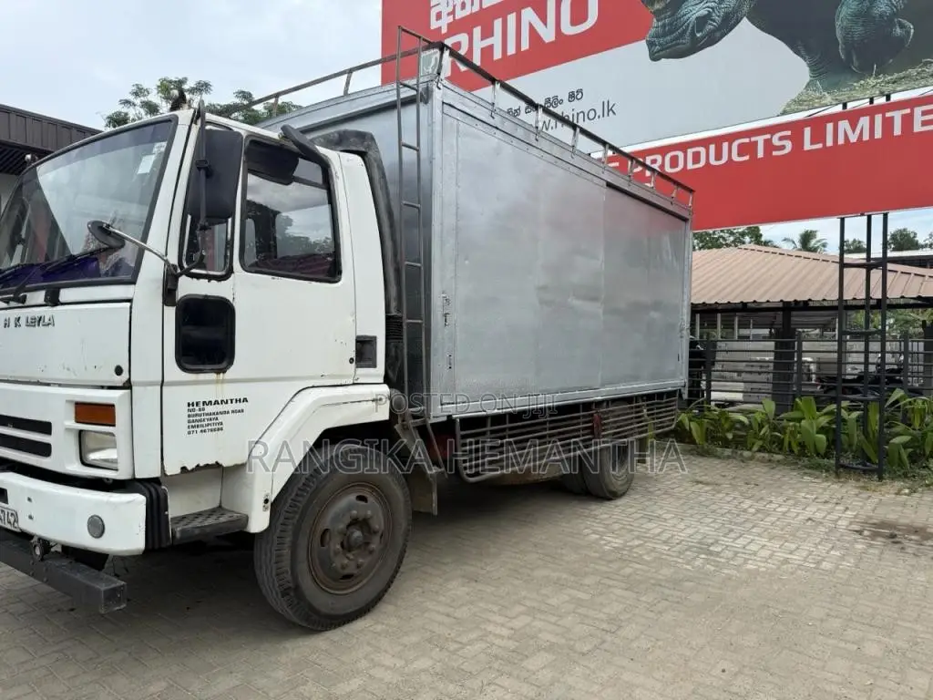 Ashok-Leyland ECOMET 1112 2012 Lorry (Used)