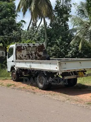 Mitsubishi Canter 2007 Lorry (Used)