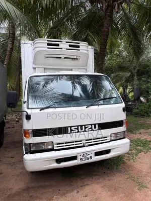 Isuzu Full Body 1989 Lorry (Used)