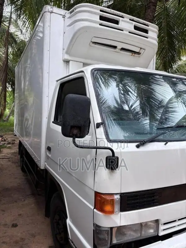 Isuzu Full Body 1989 Lorry (Used)
