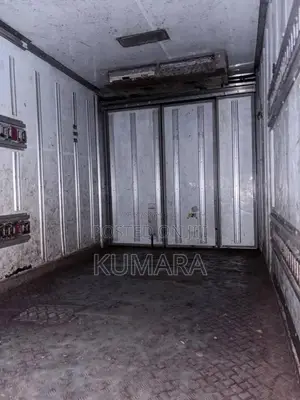 Isuzu Full Body 1989 Lorry (Used)