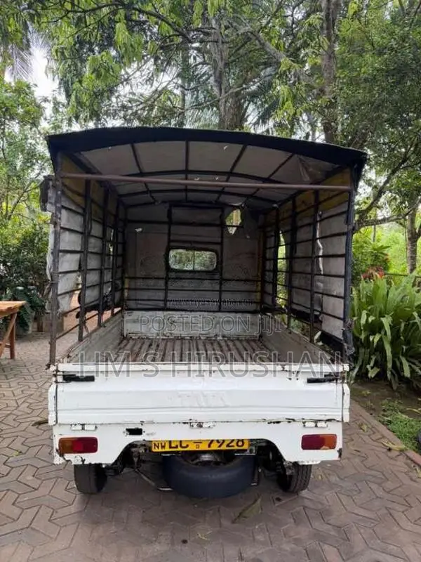 Tata Dimo Batta 2007 Lorry (Used)