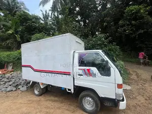 Toyota Dyna 2000 Lorry (Used)