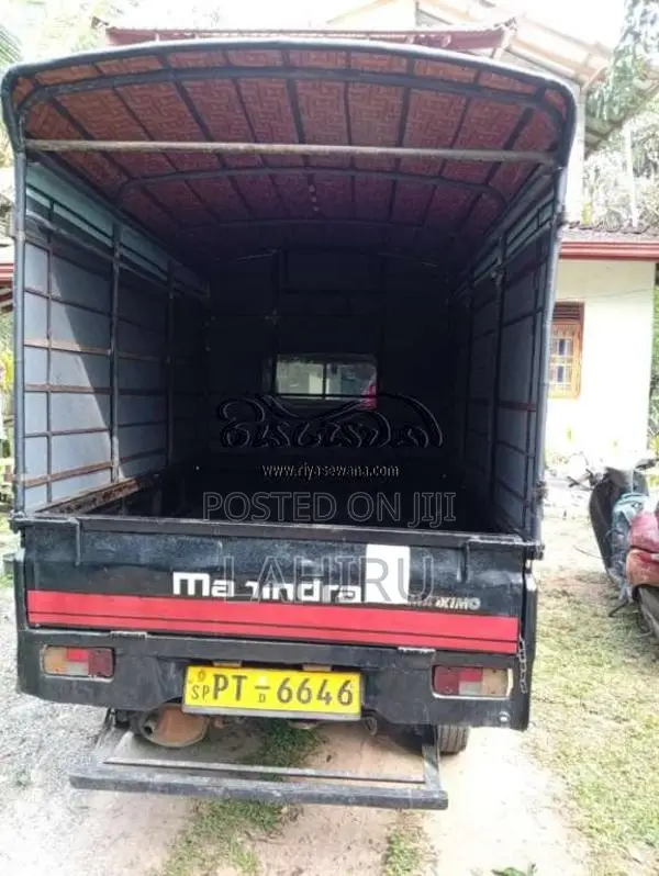Mahindra Maxximo 2012 Lorry (Used)