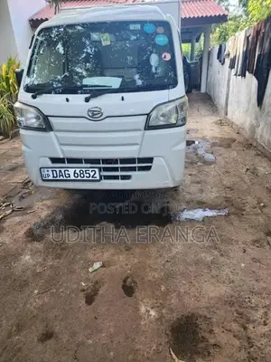 Daihatsu Hijet 2018 Lorry (Used)