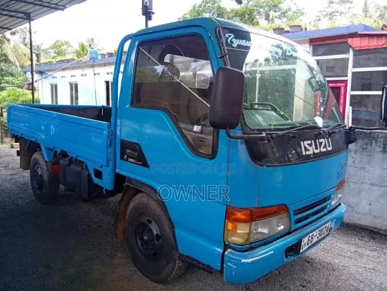 Isuzu ELF 10.5ft 1991 Lorry (Used)