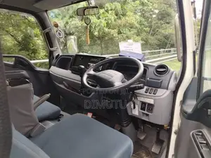 Mitsubishi Canter 2014 Lorry (Used)