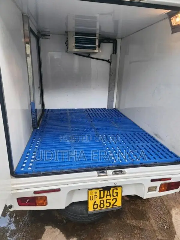 Daihatsu Hijet 2018 Lorry (Used)