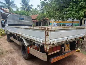 Isuzu NPR71L 2000 Lorry (Used)