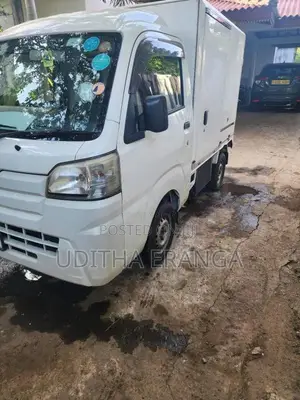Daihatsu Hijet 2018 Lorry (Used)