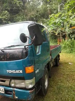 Toyota Dyna 1997 Lorry (Used)