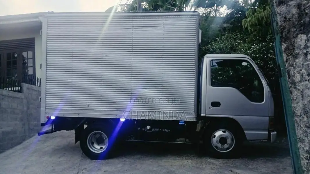 Isuzu NKR81EAV 2003 Lorry (Used)