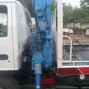 Nissan Boom Truck With Carrier 1994 Lorry (Used)