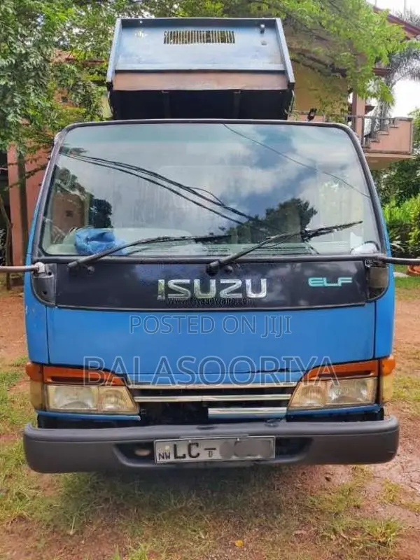 Isuzu Tipper 2000 Lorry (Used)