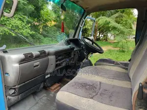 Isuzu Tipper 2000 Lorry (Used)
