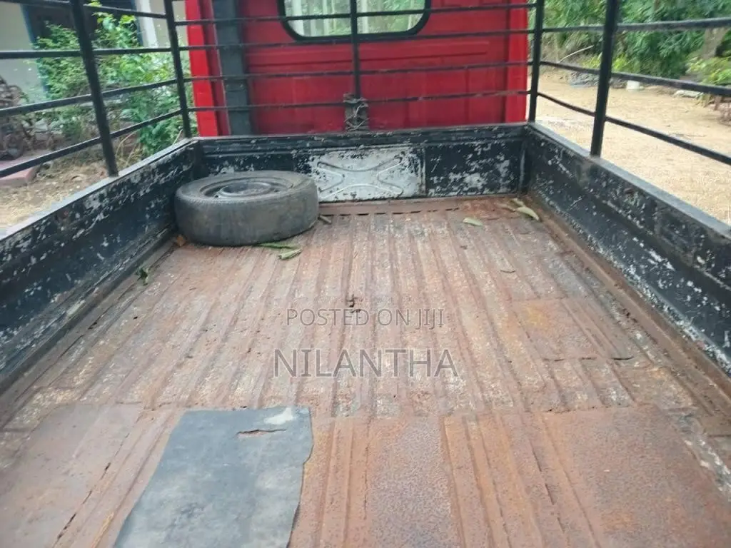 Tata Dimo Batta 2009 Lorry (Used)