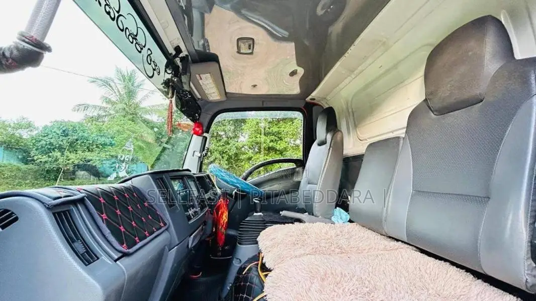 Isuzu Elf 2021 Lorry (Used)
