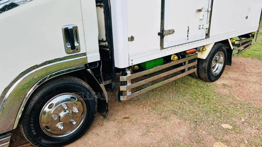 Isuzu Elf 2021 Lorry (Used)