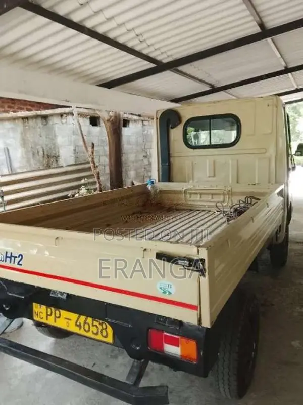 Tata Dimo Batta 2010 Lorry (Used)
