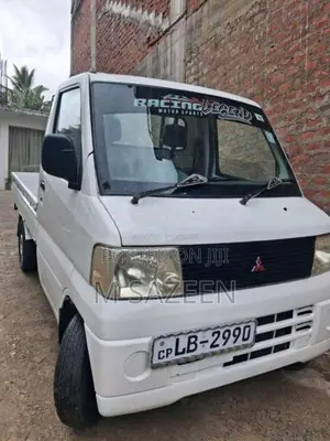 Mitsubishi Minicab 2001 Lorry (Used)