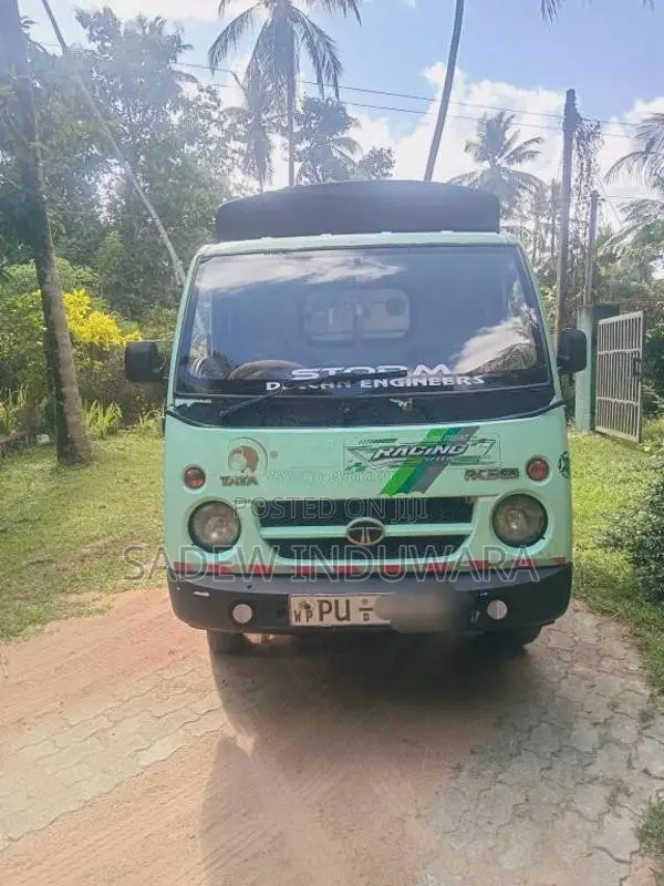 Tata Dimo Batta 2012 Lorry (Used)