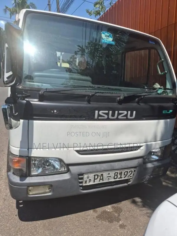 Isuzu ELF 2005 Lorry (Used)