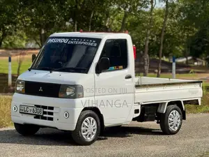 Mitsubishi MiniCab U61T 2002 Lorry (Used)