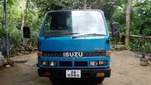 Isuzu ELF 1980 Lorry (Used)