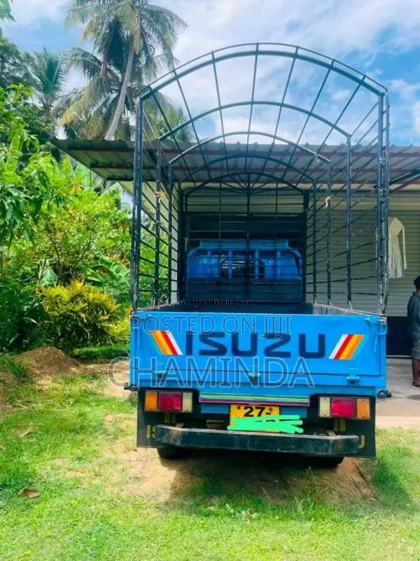 Isuzu ELF 1985 Lorry (Used)