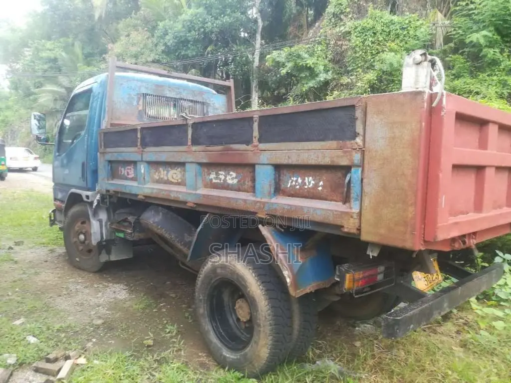 Mitsubishi CANTER TIPPER 2004 Lorry (Used)