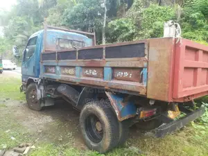 Mitsubishi CANTER TIPPER 2004 Lorry (Used)
