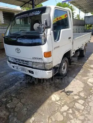 Toyota Dyna 1999 Lorry (Used)