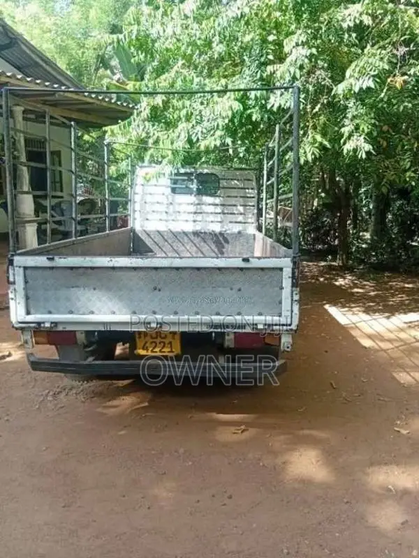 Nissan Atlas 2000 Lorry (Used)