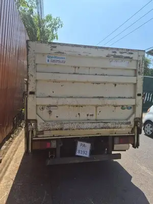 Isuzu ELF 2005 Lorry (Used)
