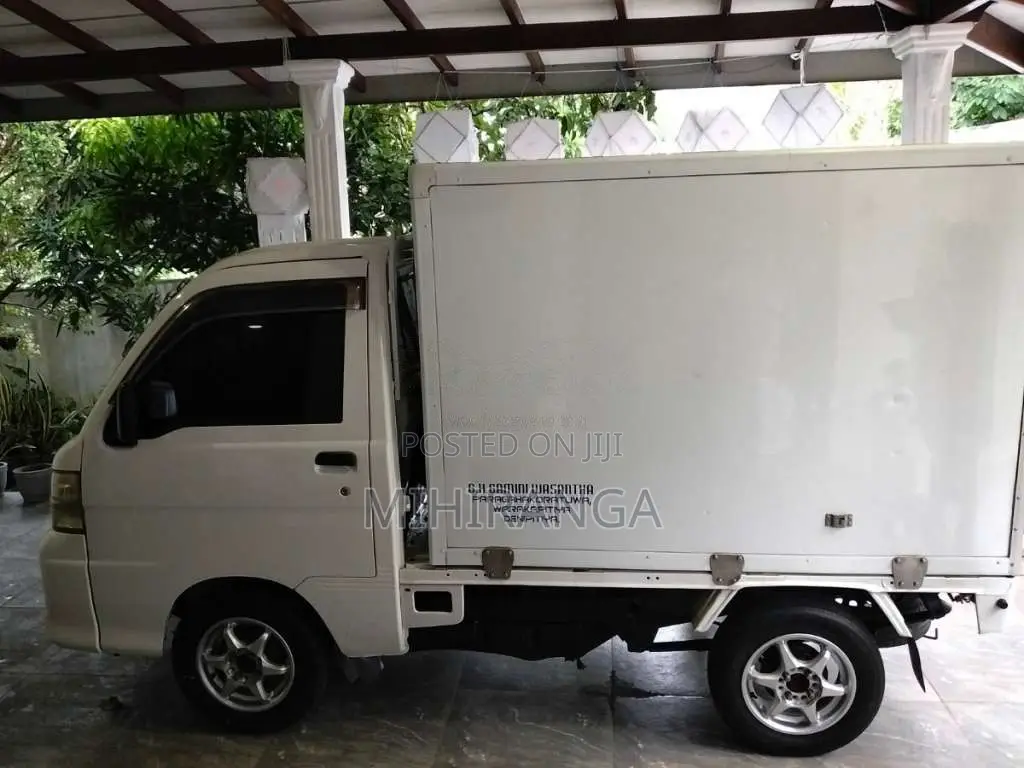 Daihatsu Hijet 2013 Lorry (Used)