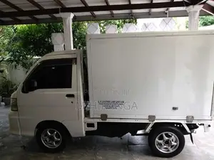 Daihatsu Hijet 2013 Lorry (Used)
