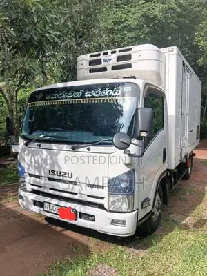 Isuzu Freezer 2013 Lorry (Used)