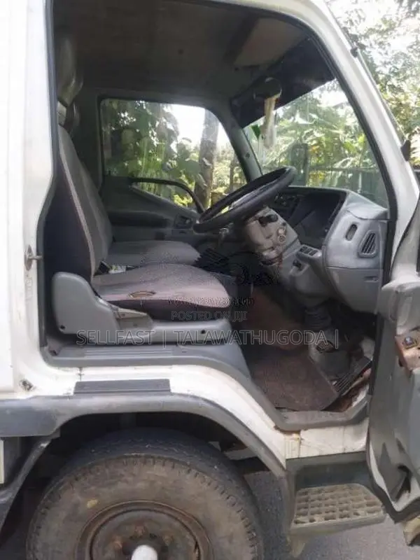 Mitsubishi Canter 1993 Lorry (Used)
