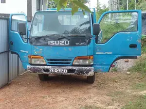 Isuzu ELF 1980 Lorry (Used)