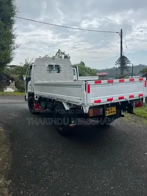 Isuzu Isuzu 1990 Lorry (Used)