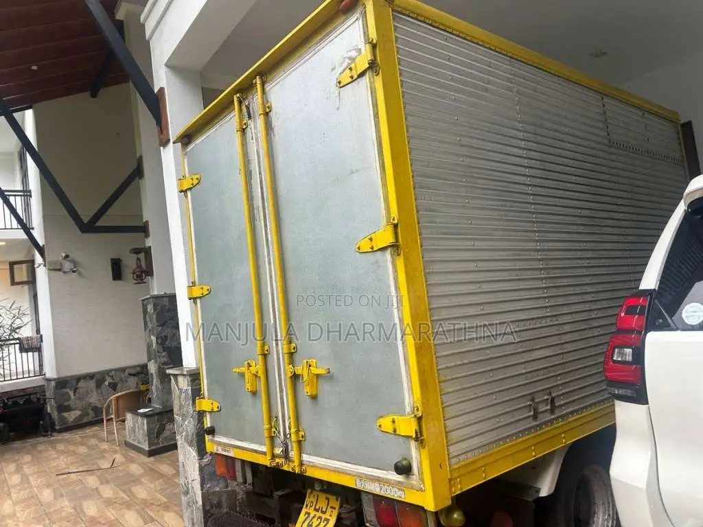 Mitsubishi Canter 2008 Lorry (Used)