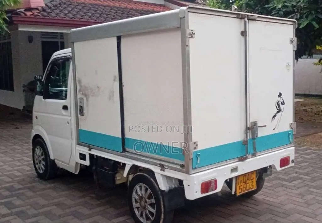 Suzuki Carry 2011 Lorry (Used)